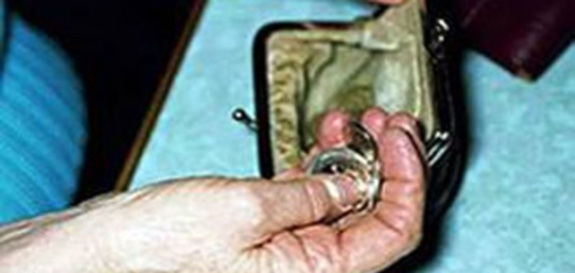 Каждый украинец должен 9 тыс. гривен