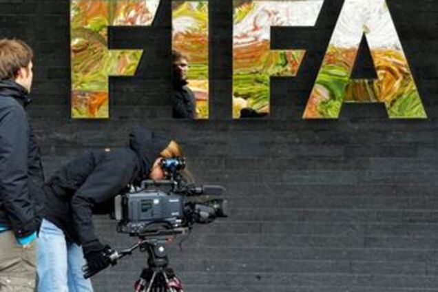 Журналисты узнали размер взяток чиновников ФИФА