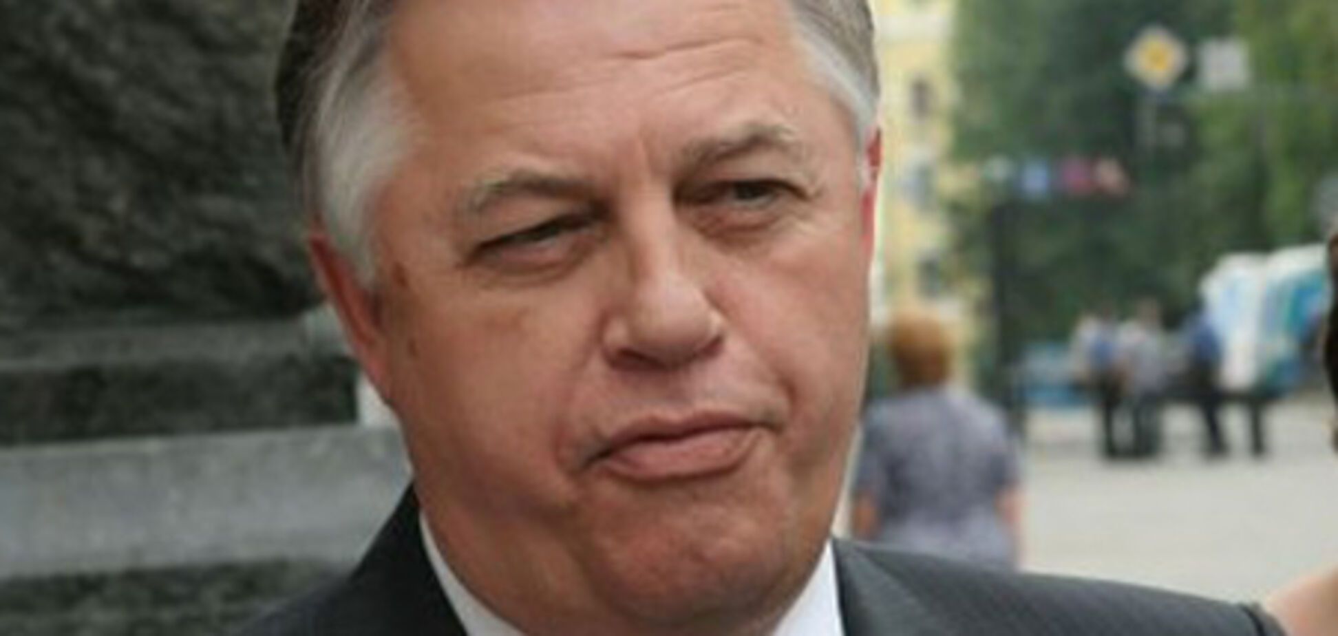 Де живе головний комуніст Симоненко?