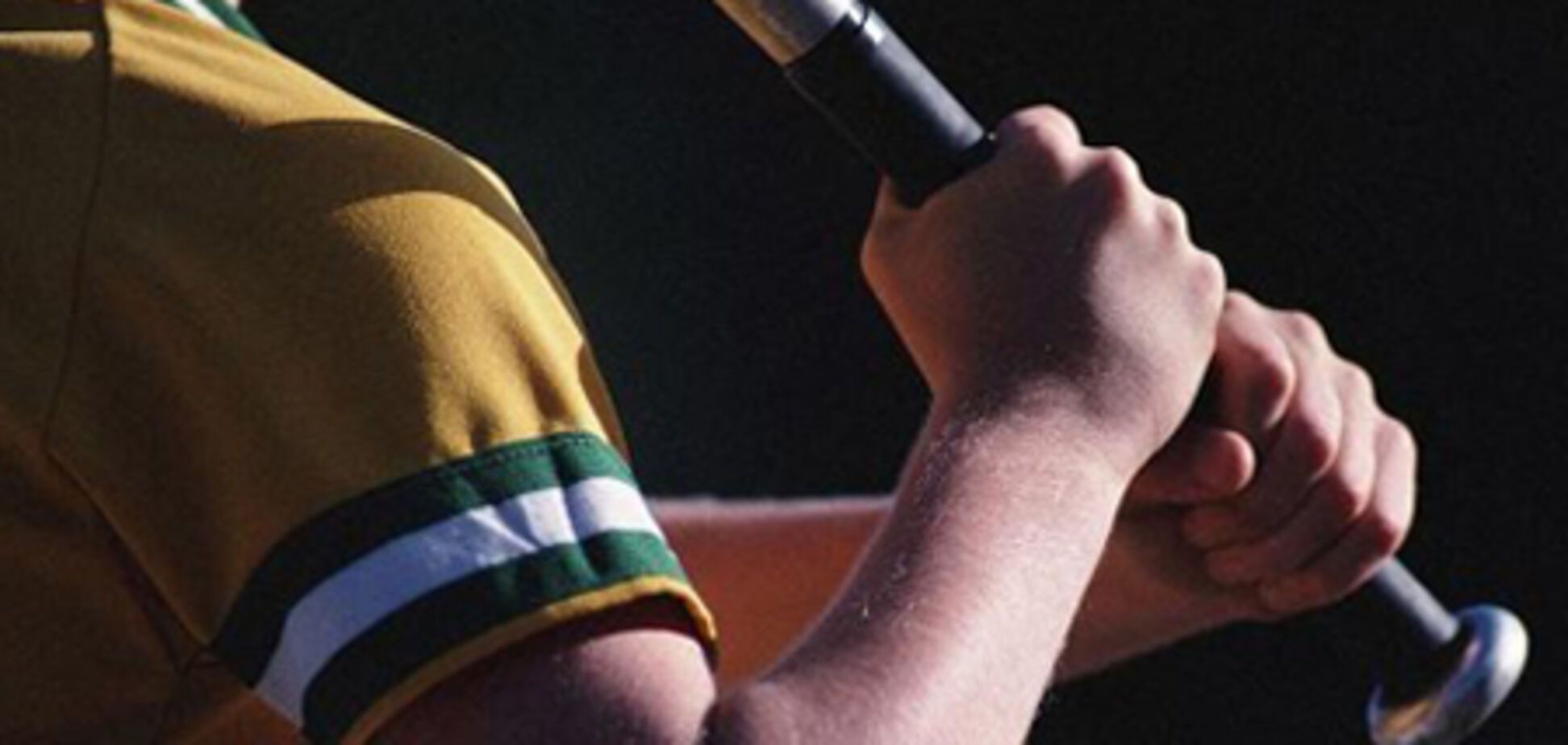 Сотрудник УГРО получил по голове битой