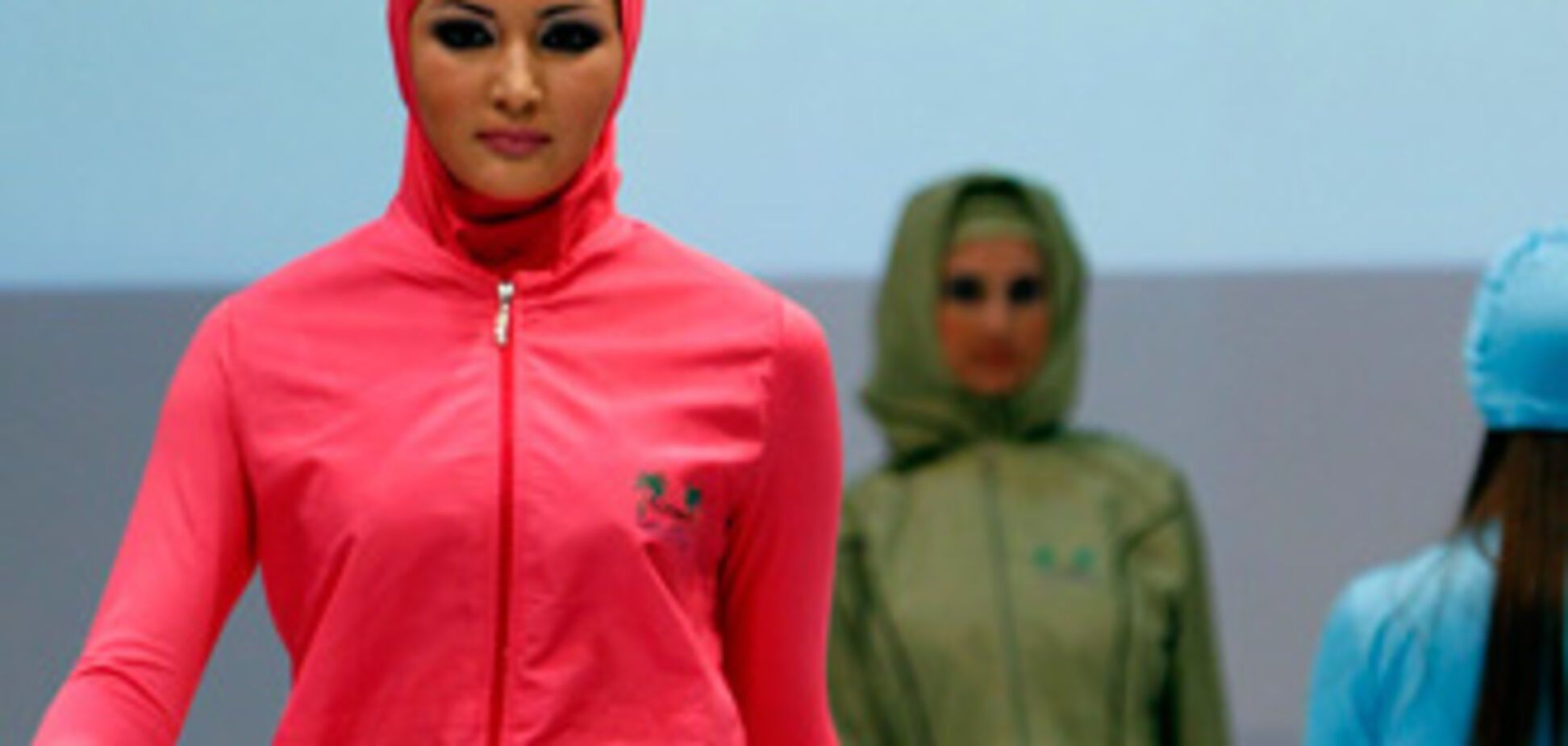 Модный показ мусульманской одежды в Стамбуле