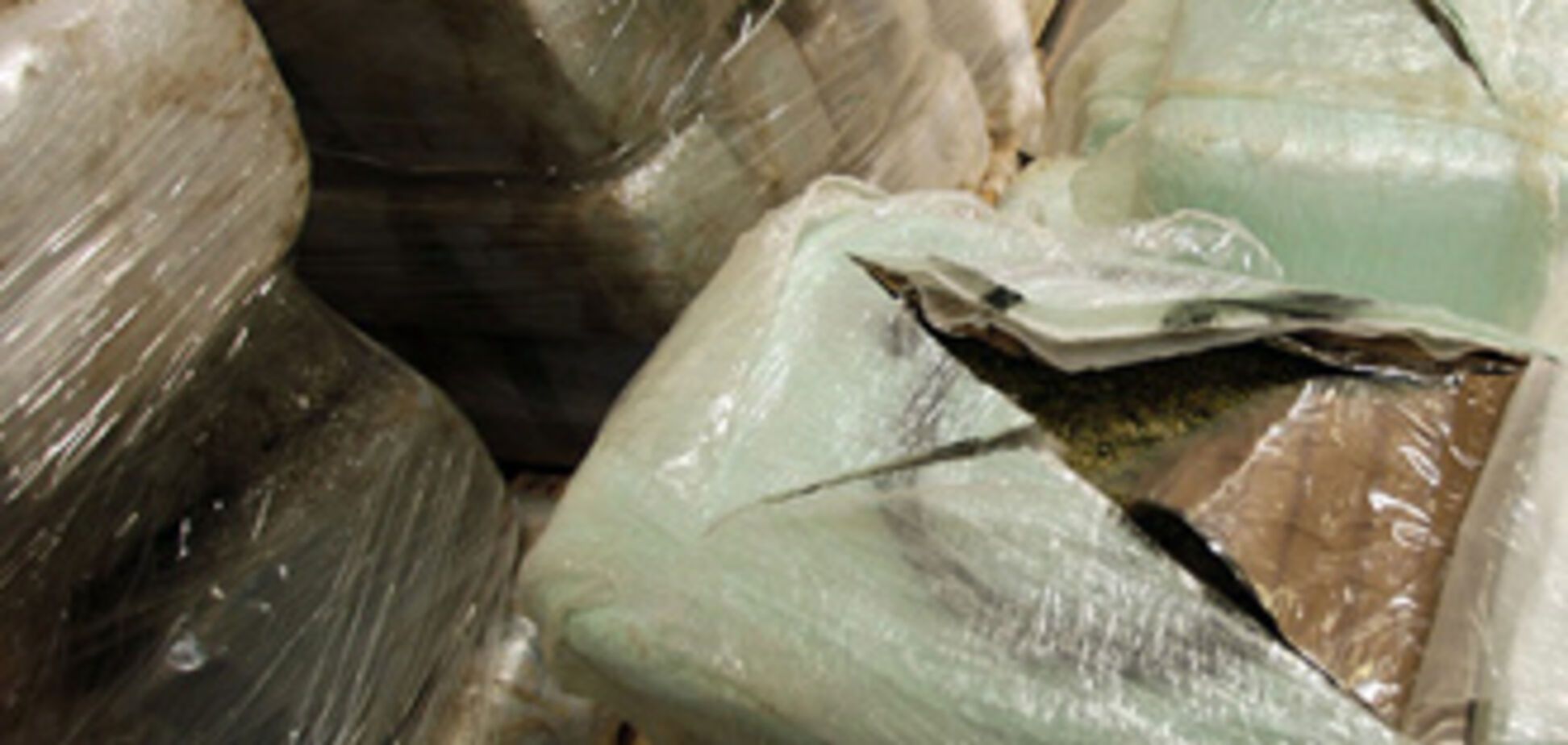 В тоннеле на границе США и Мексики нашли 200 тонн марихуаны