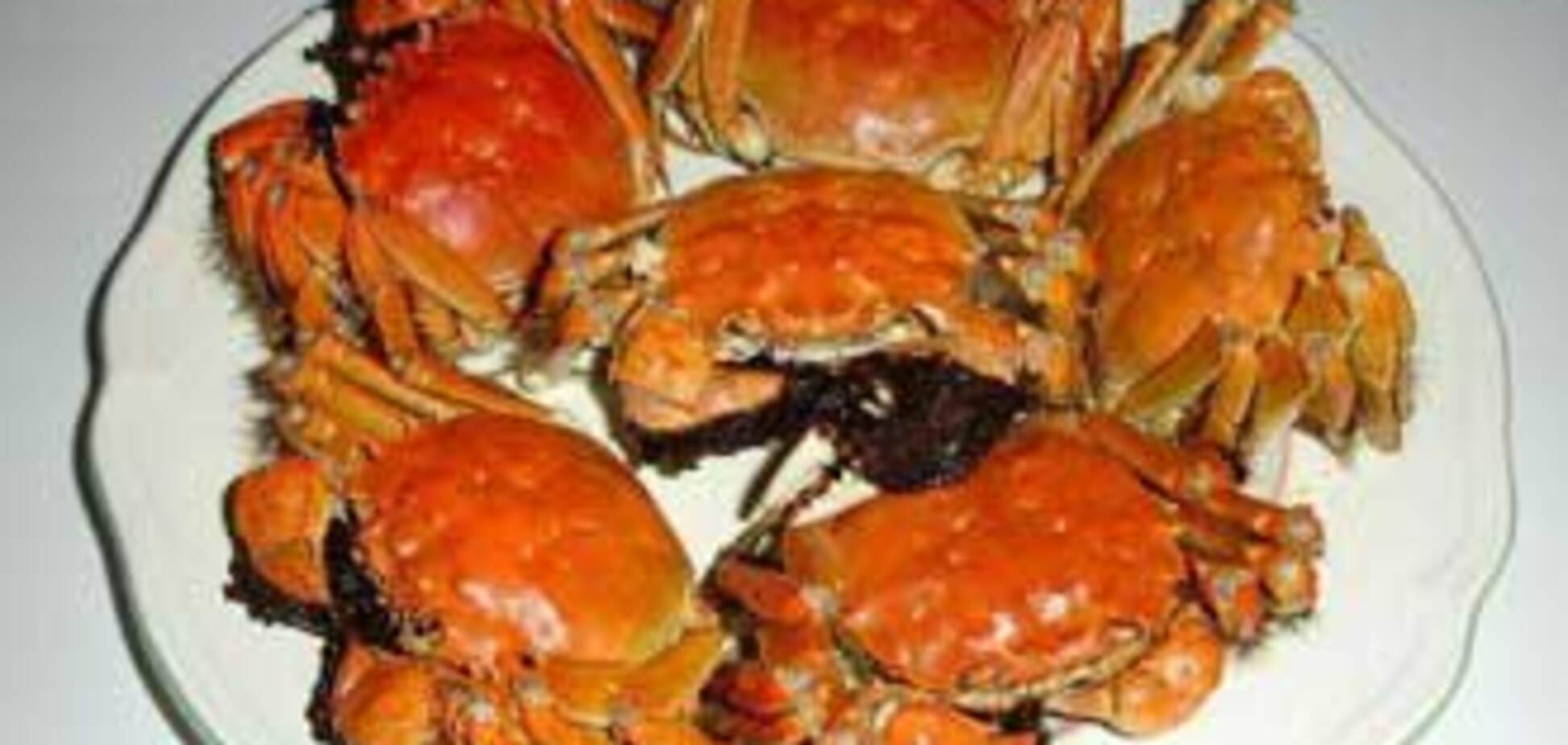 У КНР в автоматах з їжею з'явилися живі волохаті краби