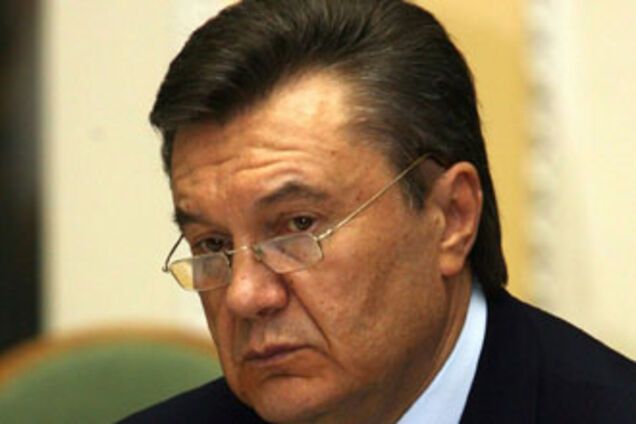 Янукович спустился в метро по работе. ФОТО