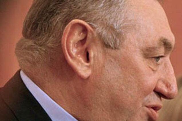 В кабинет Гурвица рвутся милиция и СБУ