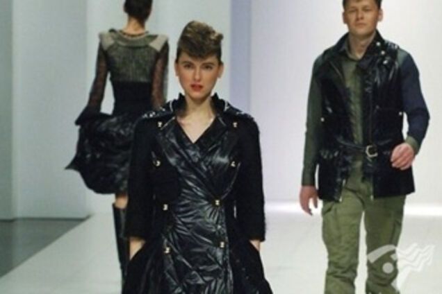 Караванская показала коллекцию одежды в духе УПА