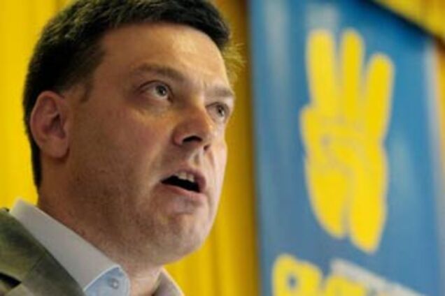 Тягнибок: я показав посвідчення, а мене почали гамселити