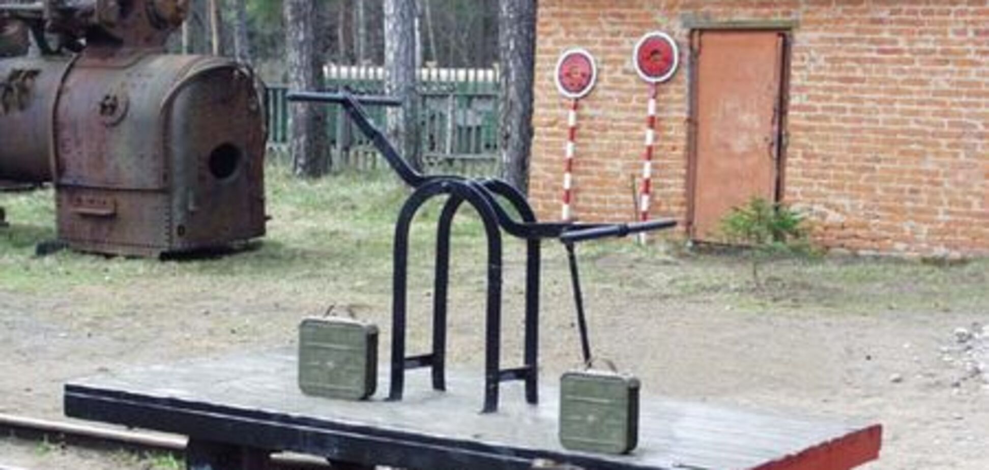 Водитель Фольксвагена получил травмы от дрезины