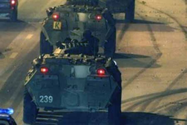 Протестующая Беларусь: к центру Минска подтягивают технику