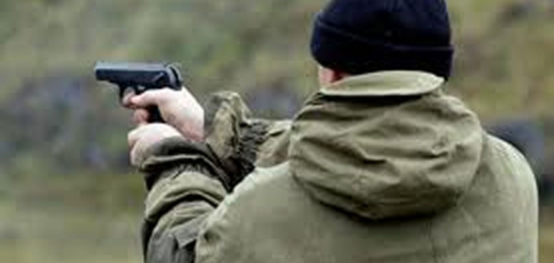 Водитель устроил стрельбу в автосервисе, ранив двоих