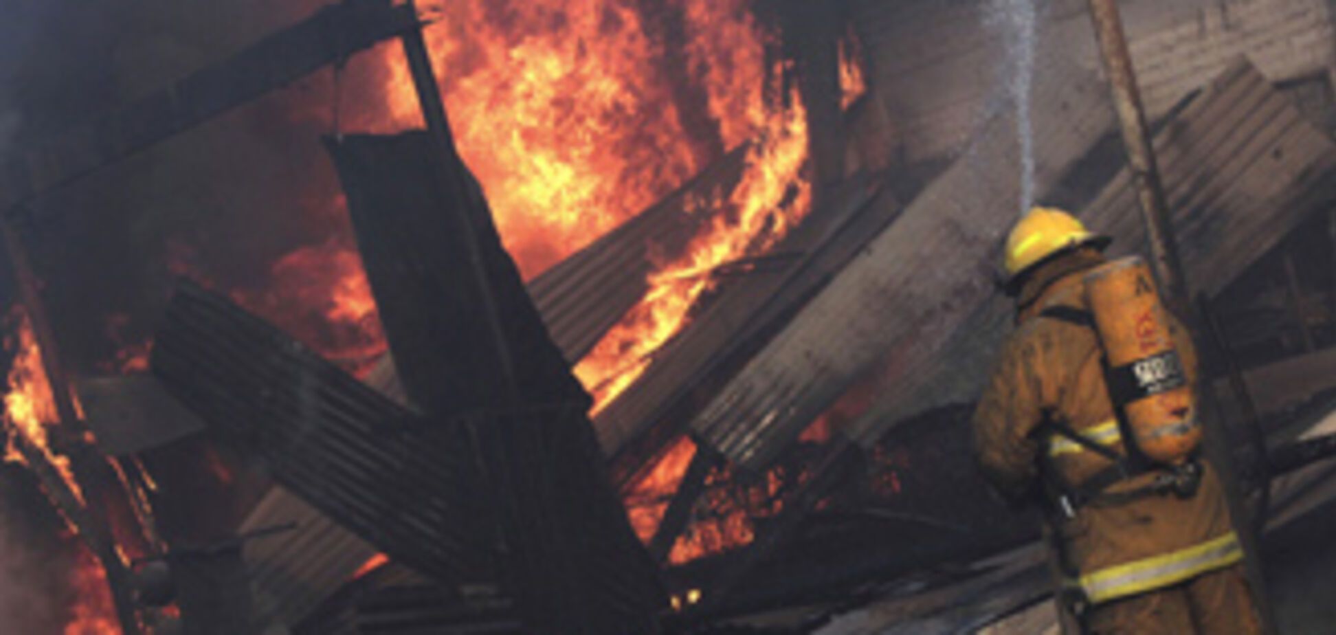 Вибух нафтопроводу в Мексиці: знищений майже все місто