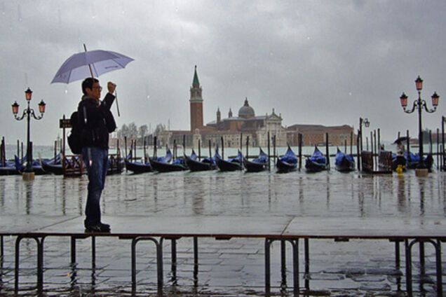 Венеція буде стягувати податок з туристів