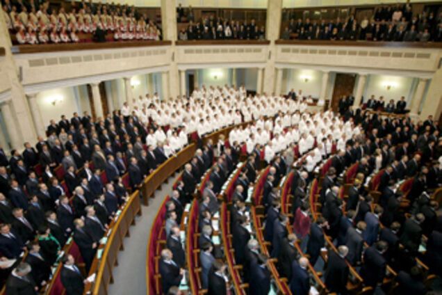 Рада прийняла за основу антикорупційний закон Януковича