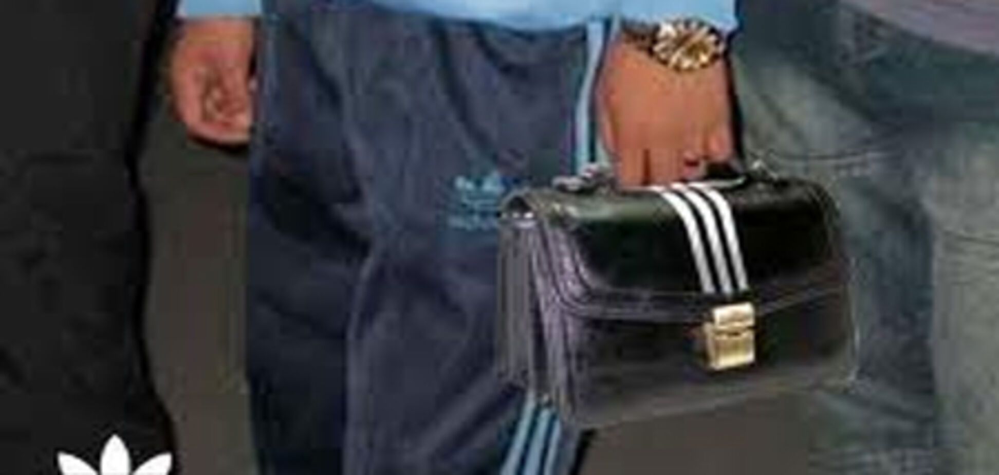 Главврачу больницы сломали челюсть и отобрали 2 миллиона