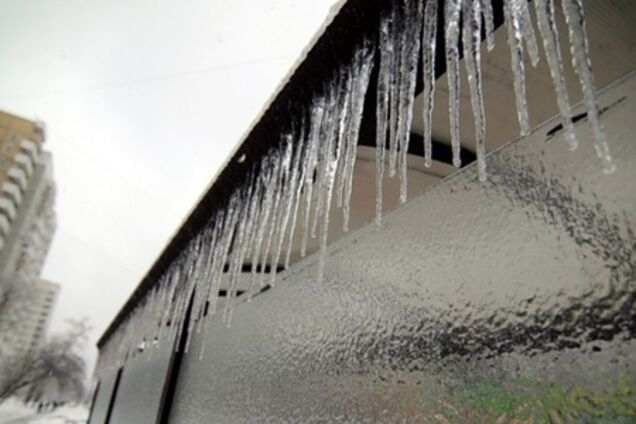 Москва і Підмосков'ї вкрилися кіркою льоду. ФОТО