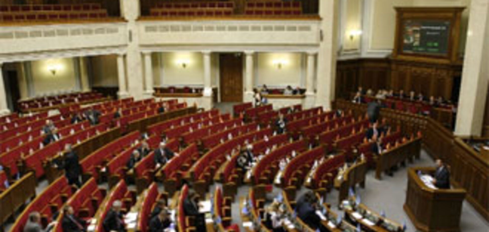 Оппозиция хочет созвать Раду из-за Луценко