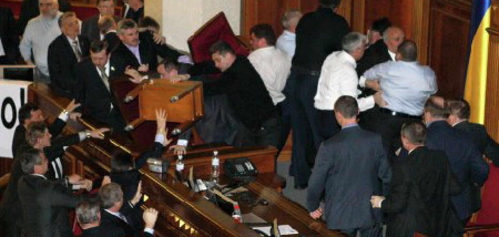 Драка в парламенте – начало избиения Партии регионов