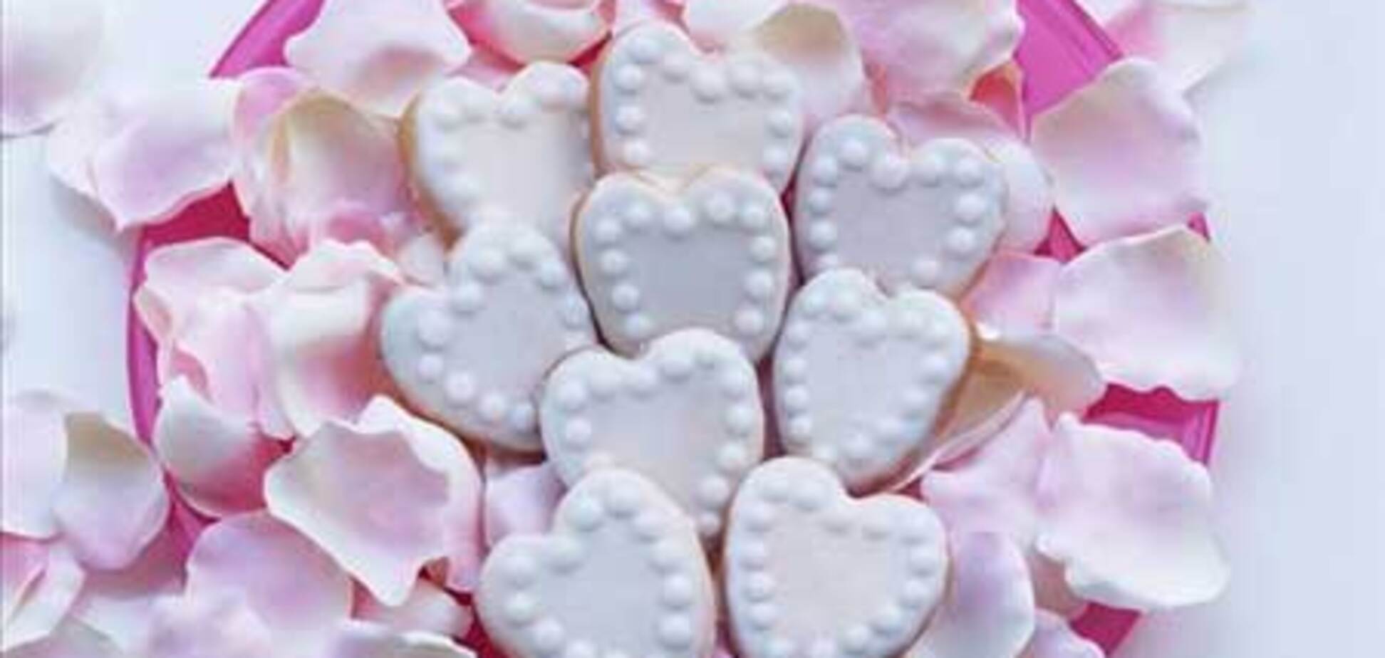 ТОП-10 праздничных десертов ко Дню Влюбленных