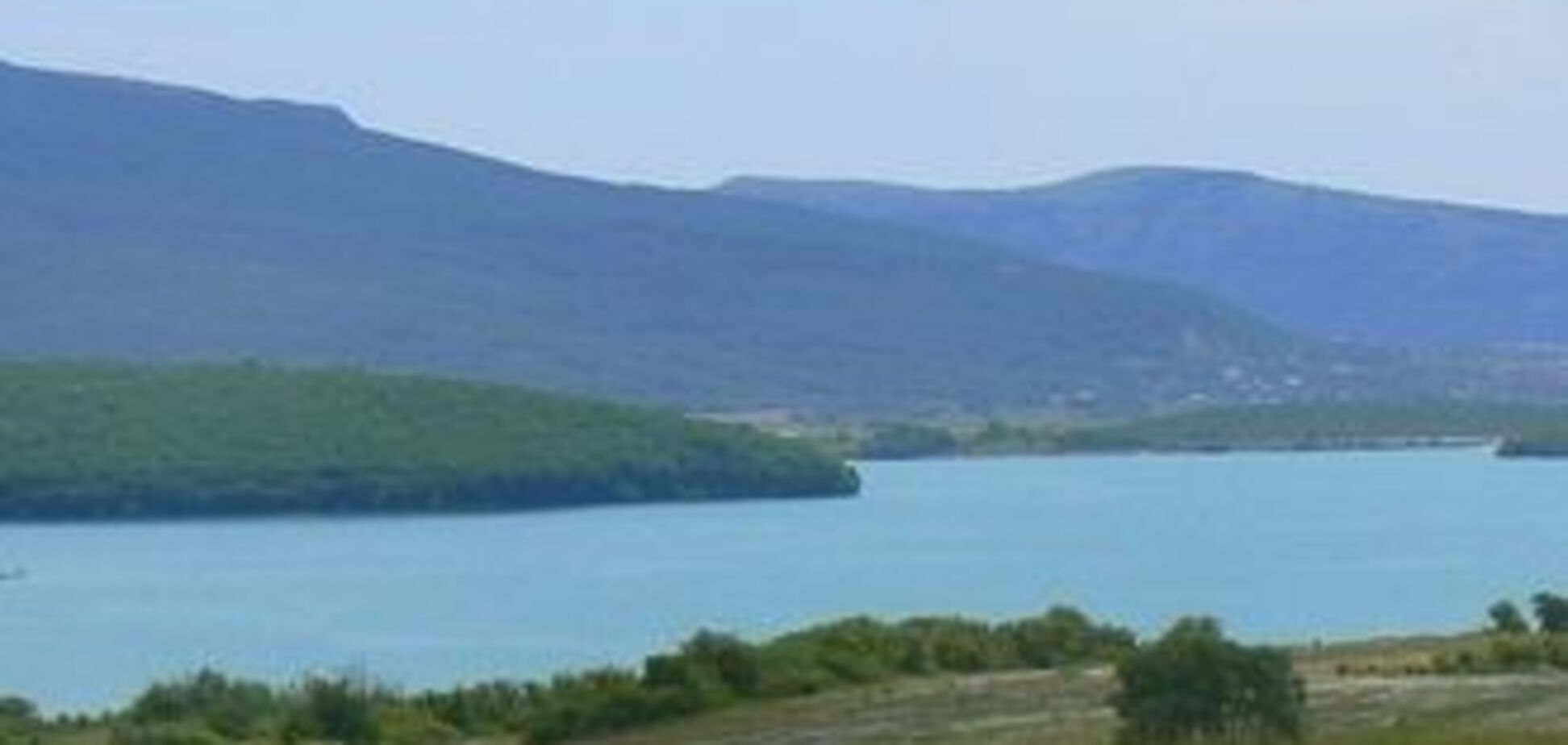 Дощ і сніг 'напоїли' Севастополь водою