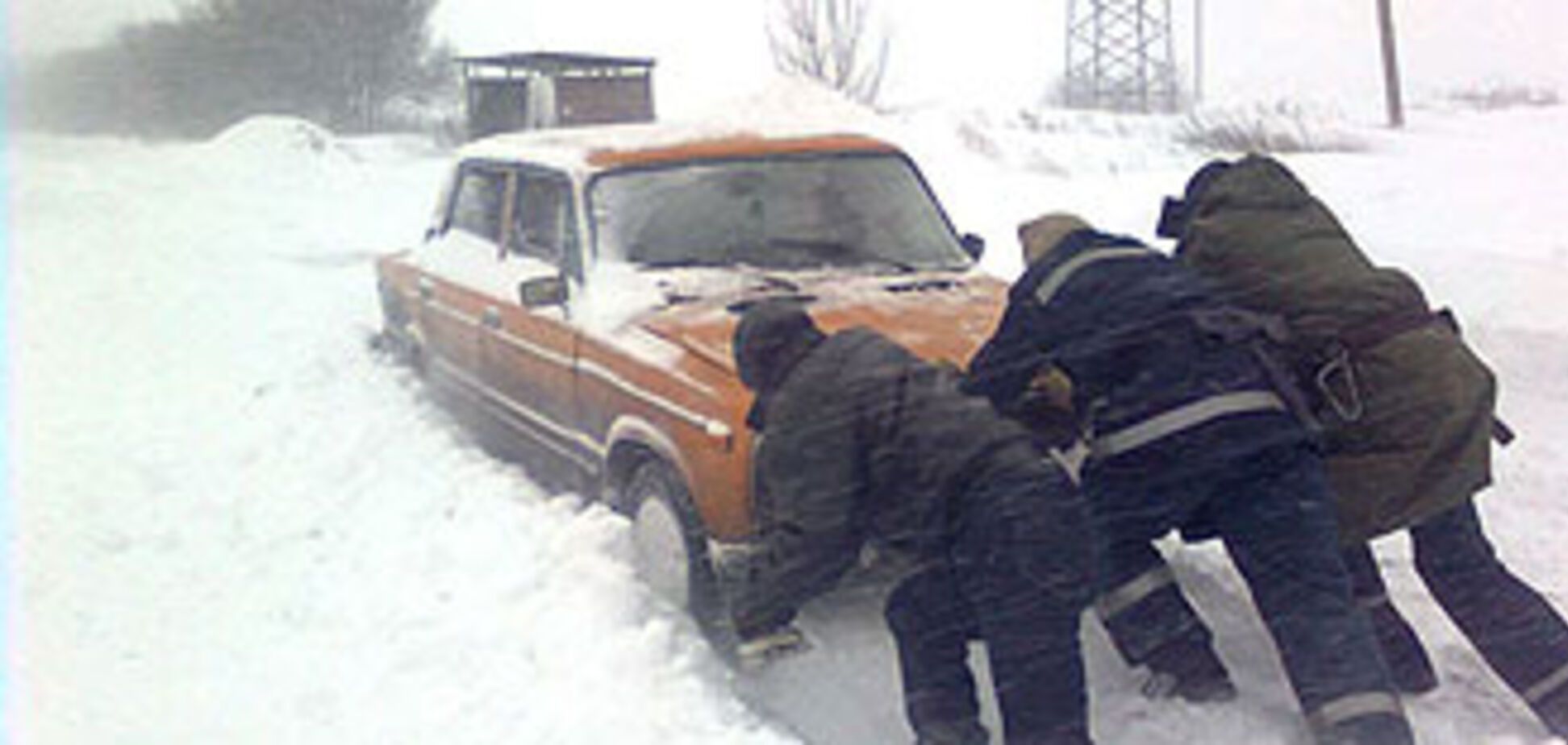 Кіровоградське МНС ліквідувало автомобільний затор в 10 км