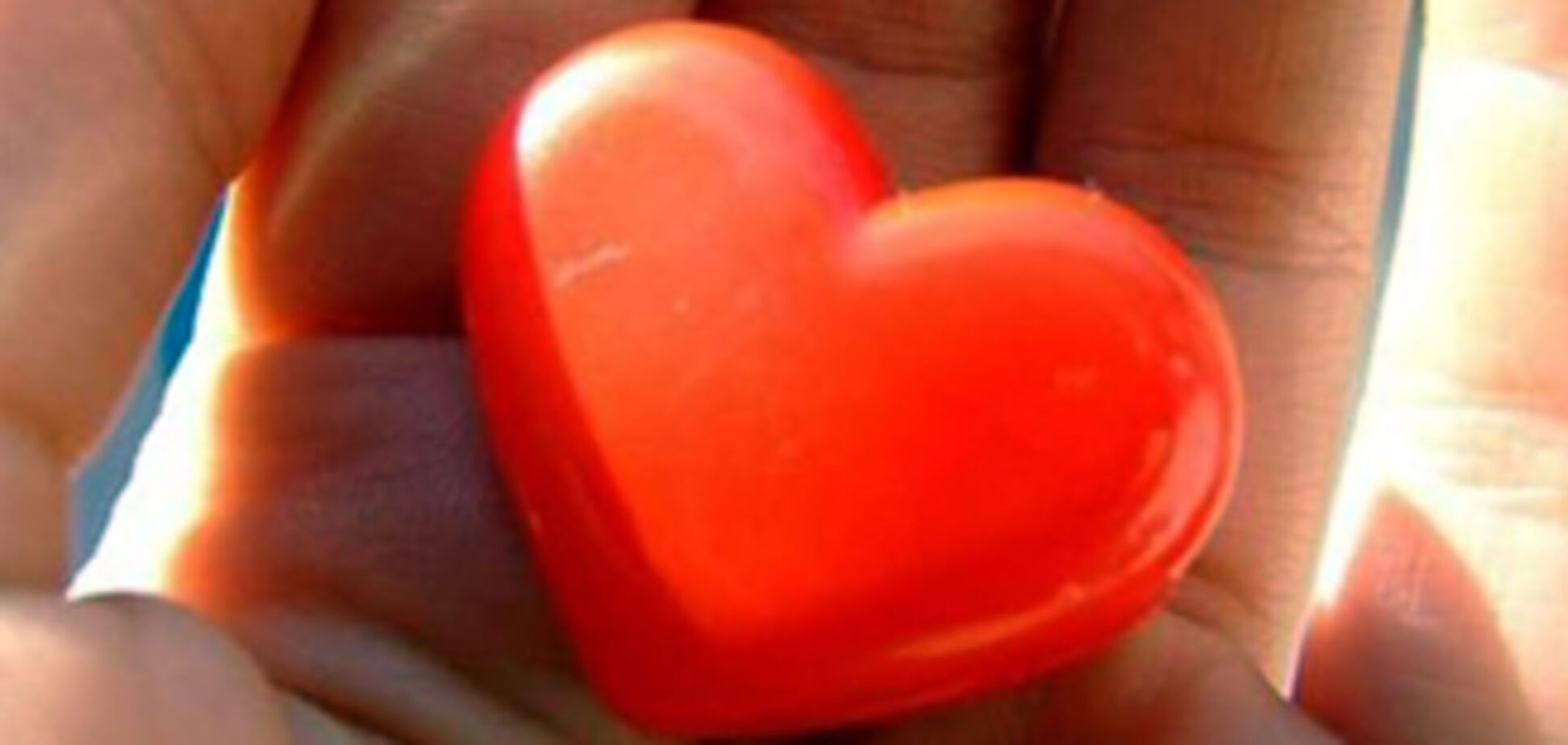 Мужчинам легче хранить любовь на расстоянии