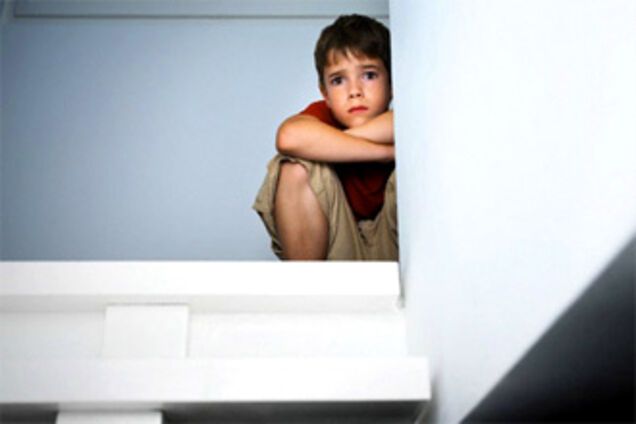 Педофил 6 лет насиловал своего крестного сына