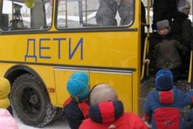 В Италии разбился автобус со школьниками, 20 пострадавших