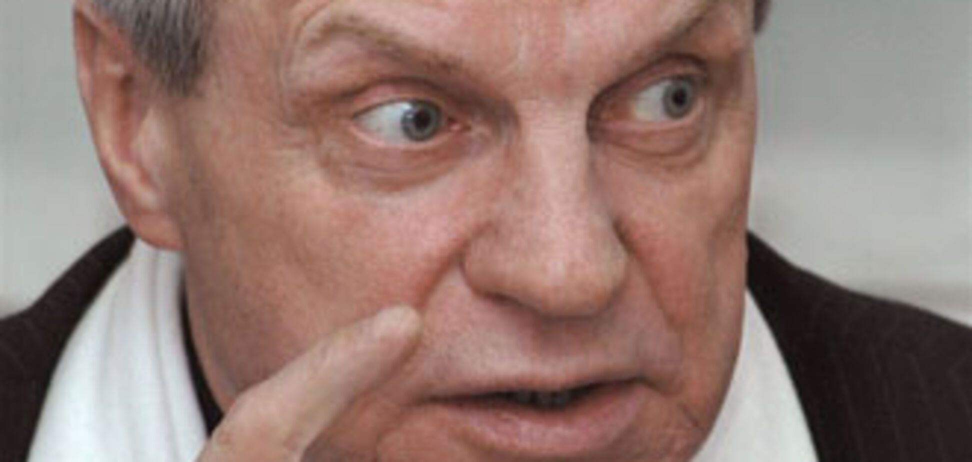 Ющенко сделал Омельченко Героем Украины