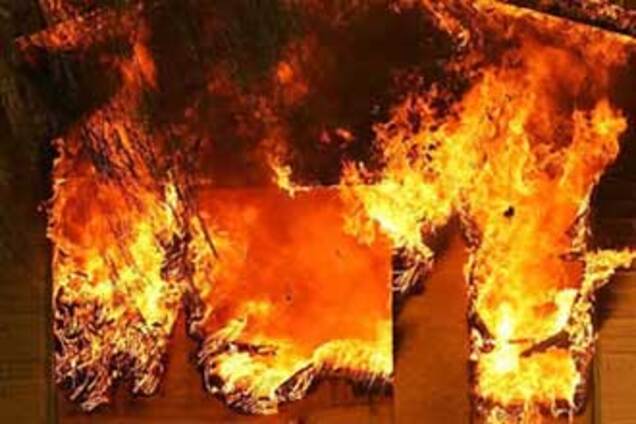 На Кременчугском сталелитейном заводе горят кабеля