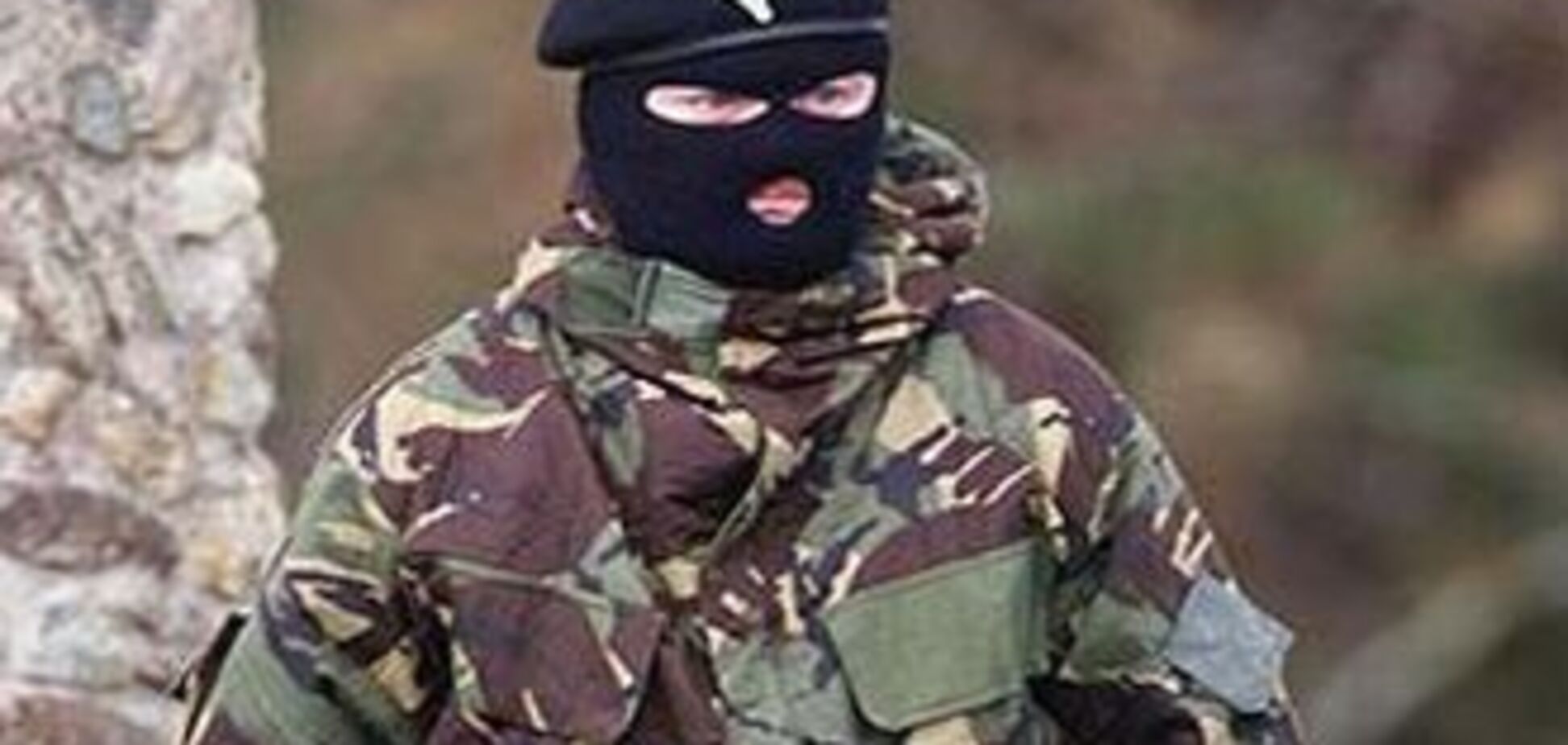 Замінований автомобіль вибухнув біля будівлі суду