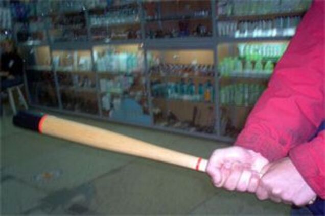 В Ровно неизвестные в масках избили депутата