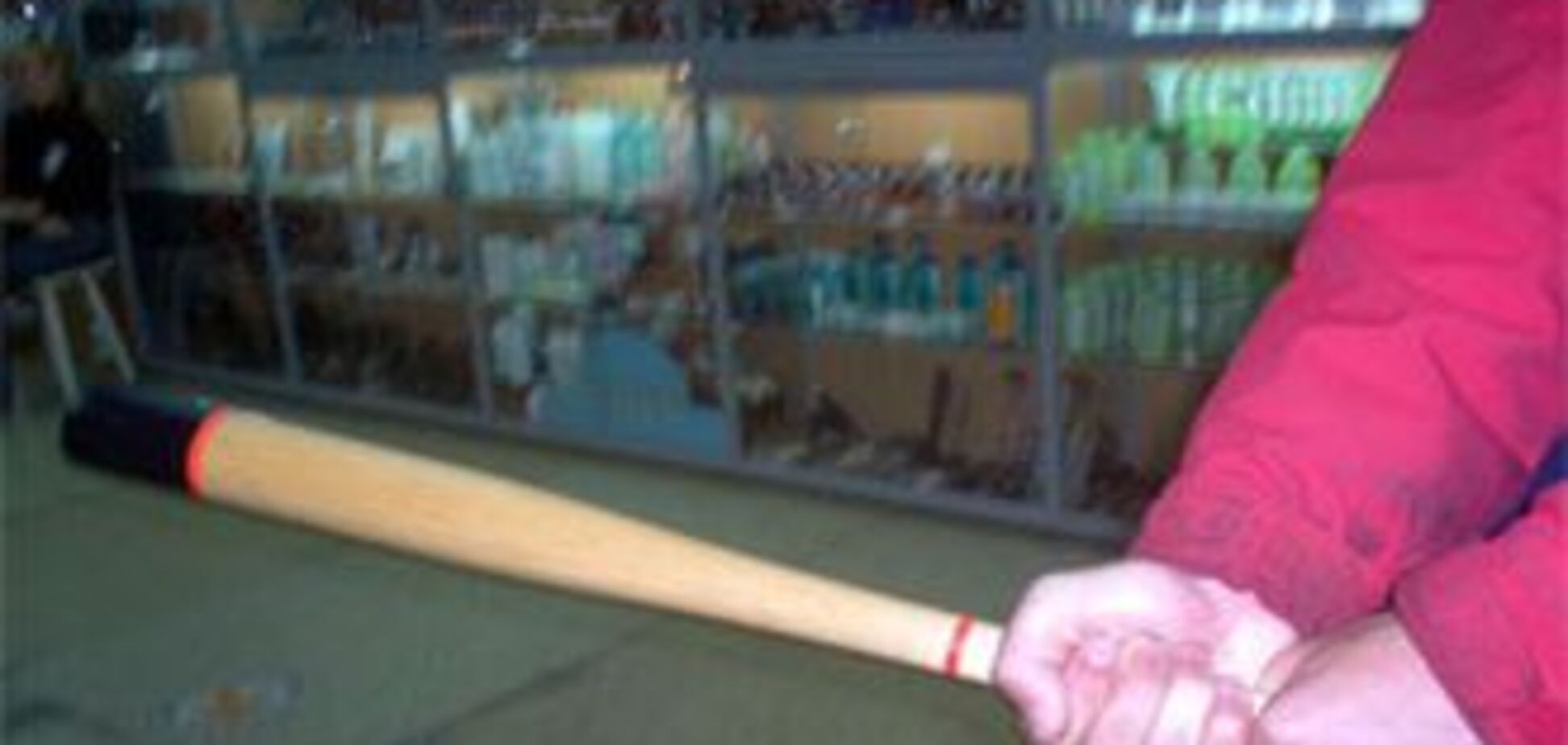 В Ровно неизвестные в масках избили депутата