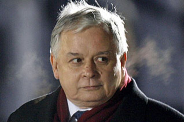 Качиньский осудил присвоение Бандере Героя