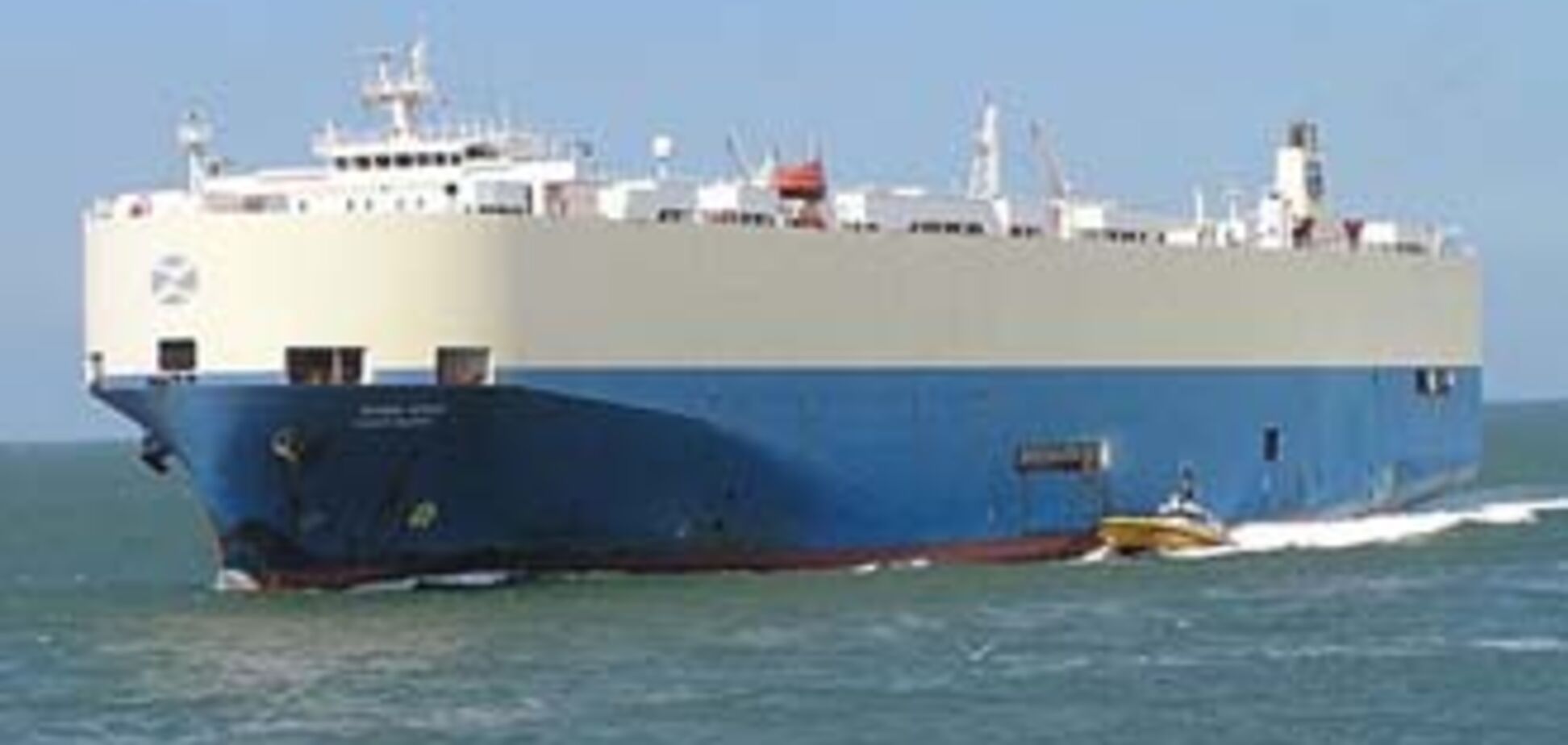 Пірати возять полонених українців по океану