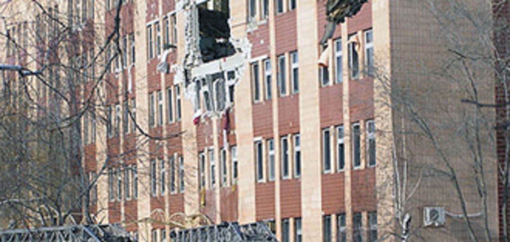 В Луганске проходит реквием по жертвам политики