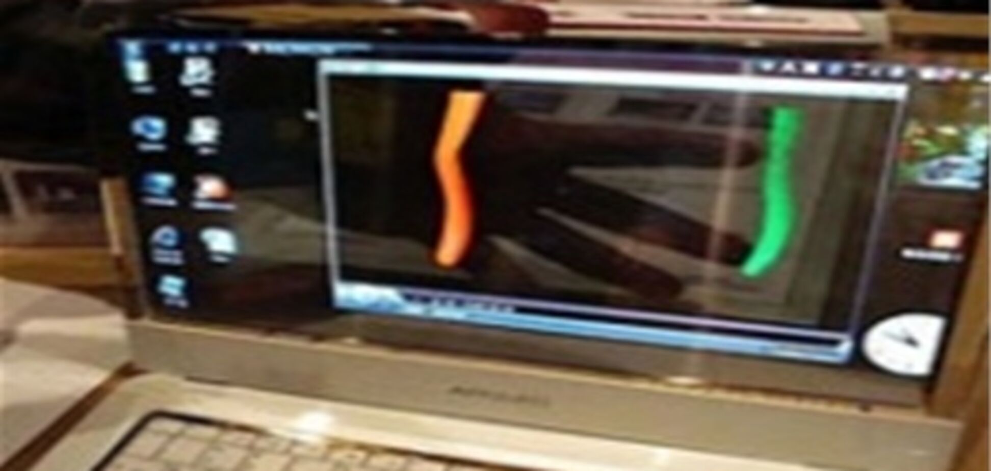 Samsung подумывает о выпуске ноутбука с прозрачным экраном