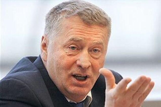 Жириновский поздравил Януковича с победой