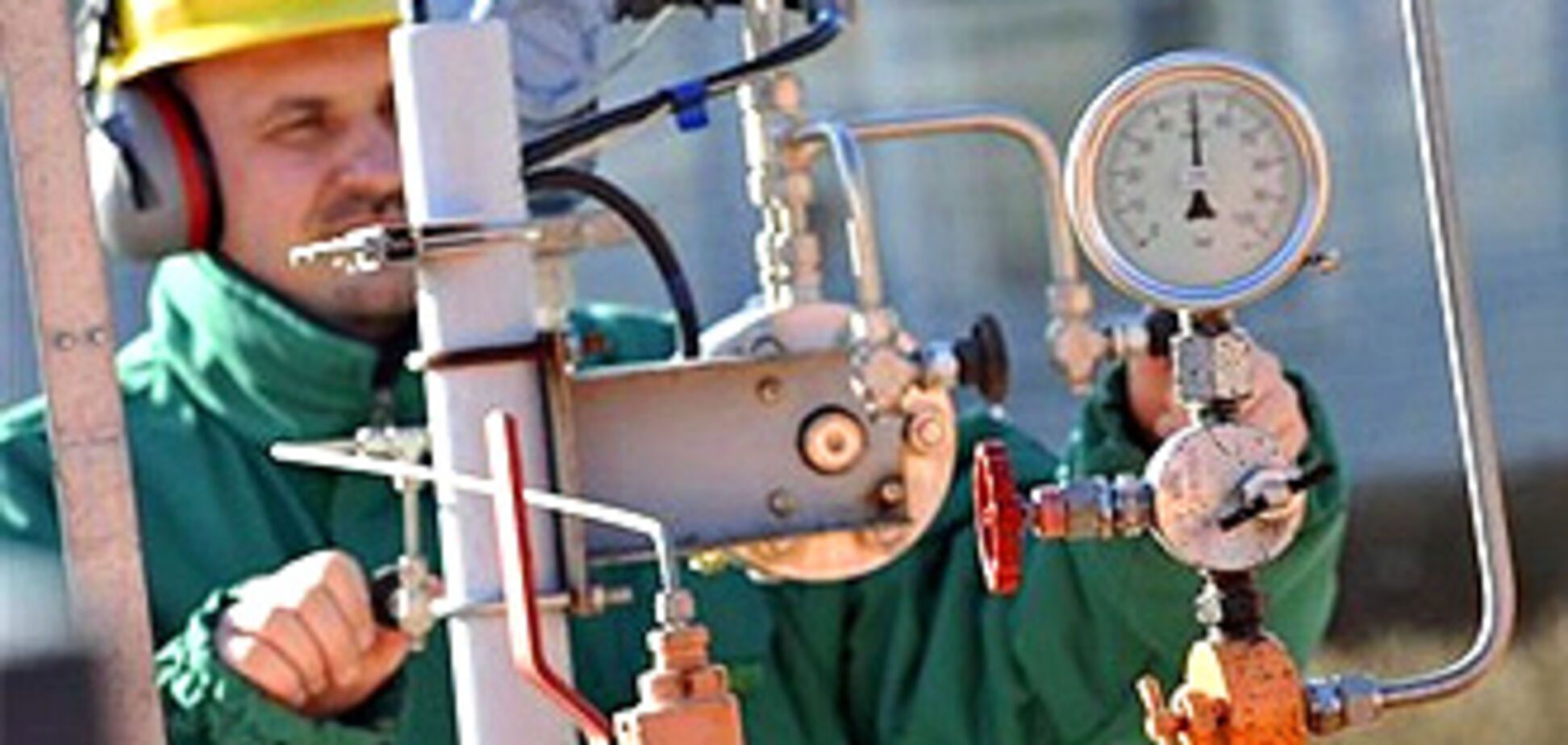 Янукович разделил украинскую ГТС между Россией и Европой