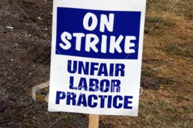 Грецию накрыла волна забастовок