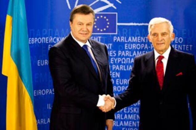 В Европарламенте обещают Януковичу поддержку