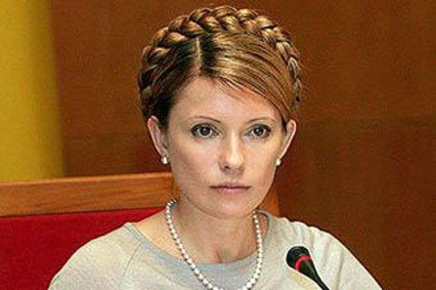 Тимошенко звинувачує у невдачах кризу і Ющенко