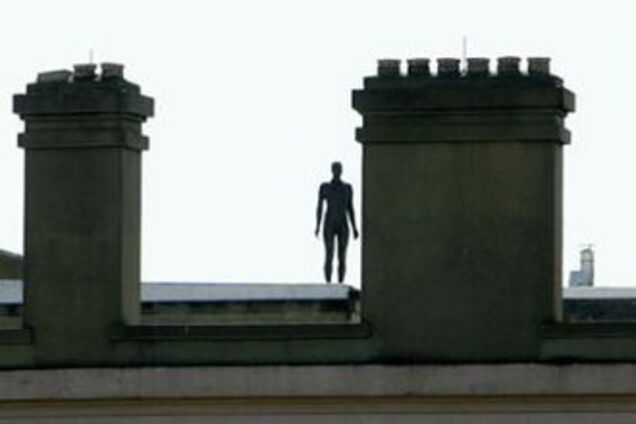 Громадян попередили про скульптури-самоубіцах