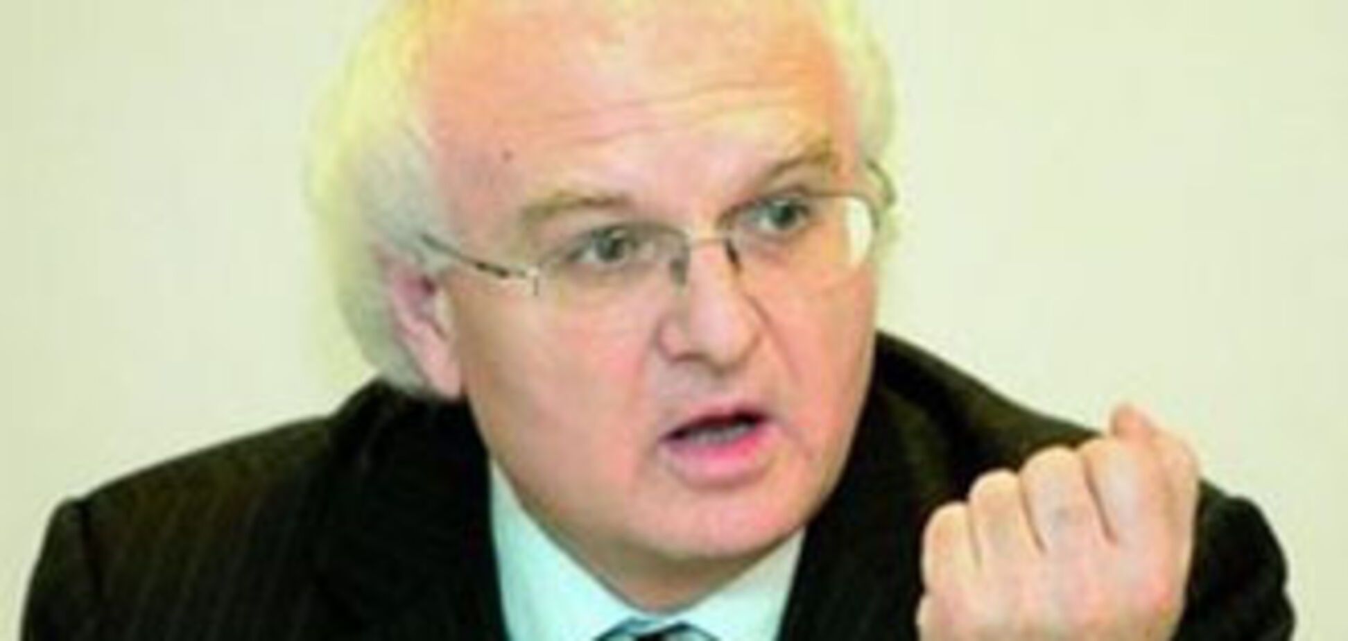 Вакарчук считает, что образованием довольны почти все