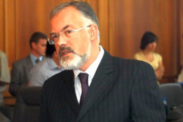 Студенти розхитали крісло під Табачником