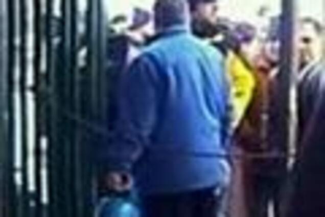 Британія і Франція вимагають вибачень від Імеді