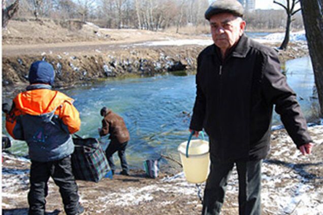 Днепродзержинск второй день без воды. ФОТО