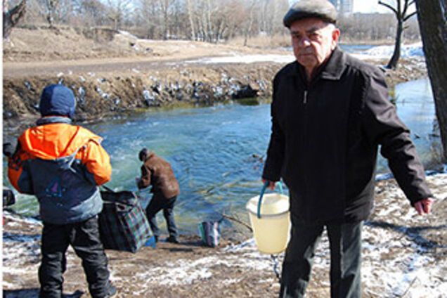 Днепродзержинск второй день без воды. ФОТО