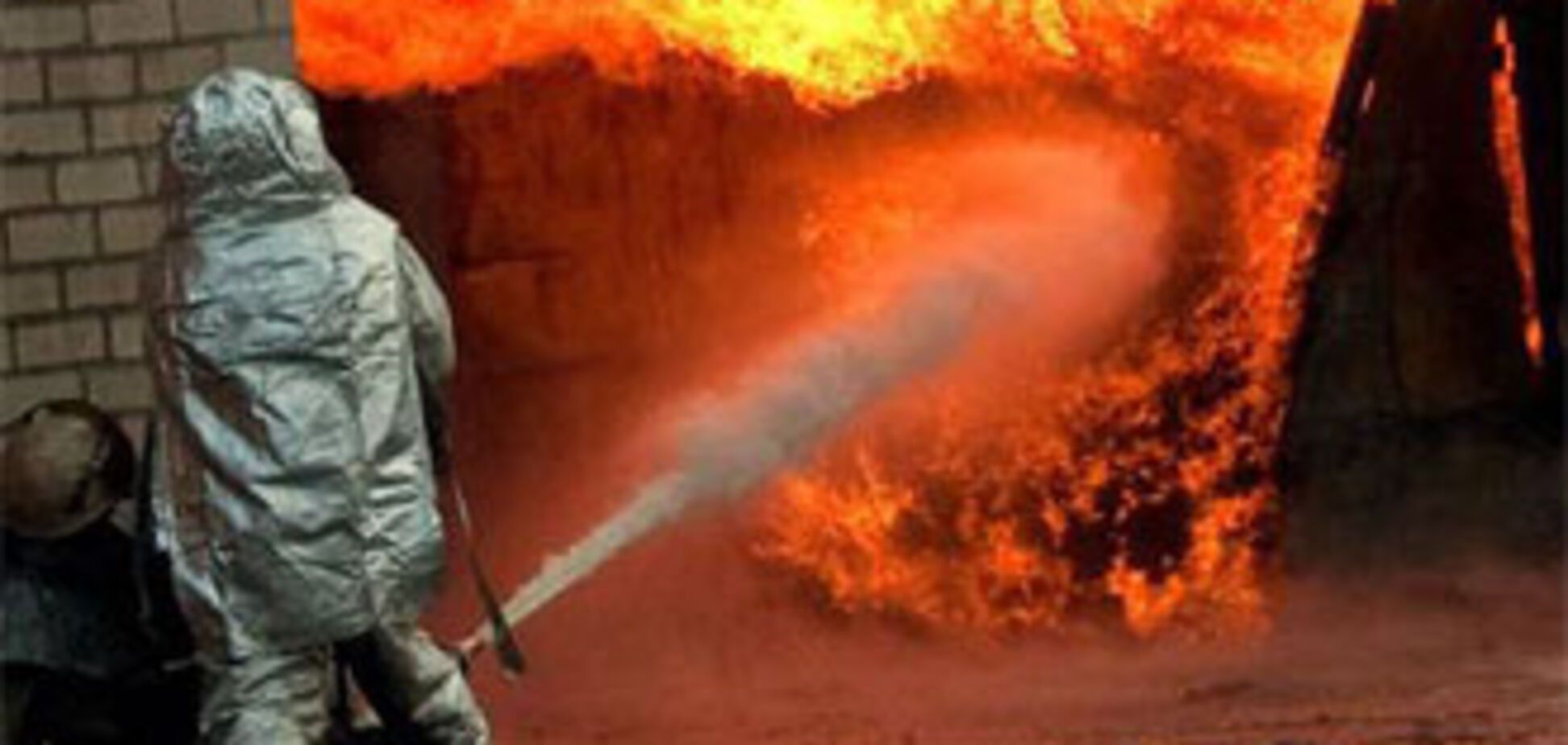 Офицер милиции поджег прокуратуру