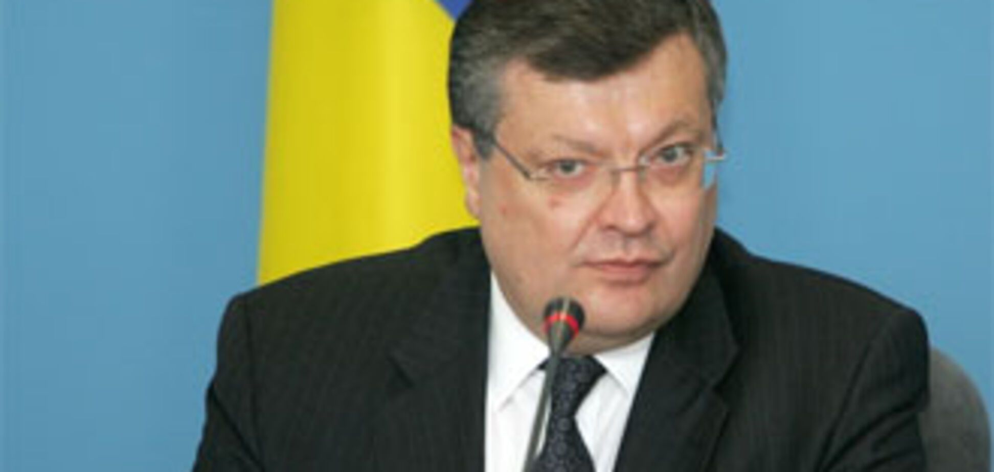 Грищенко хочет закрепить внеблоковый статус Украины