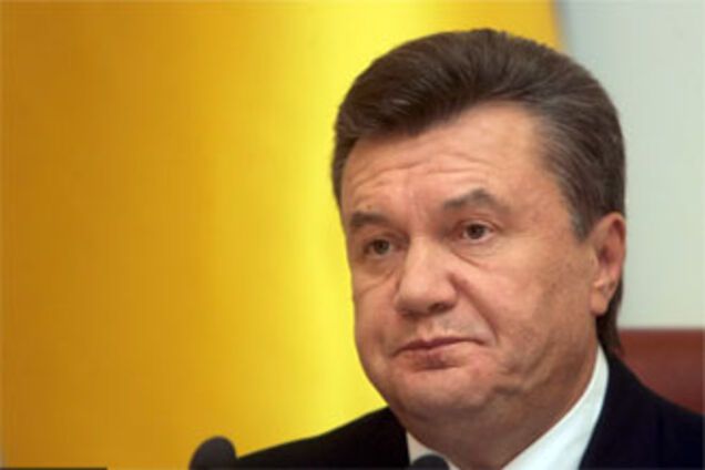 Янукович раздал награды сотрудникам СБУ